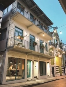 Casa 8-23